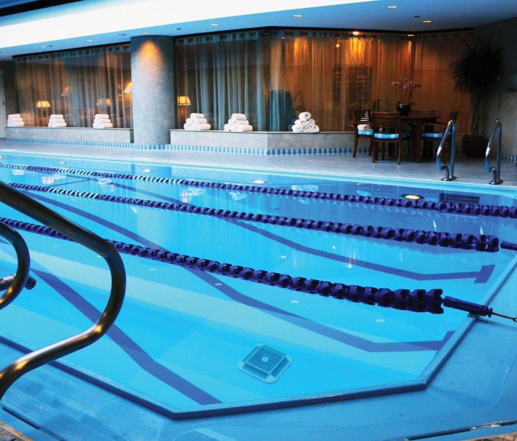 Отель The Ritz-Carlton, Чикаго Экстерьер фото